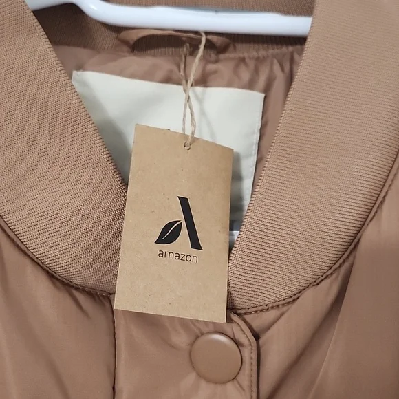 Amazon essentials jacket - Picture 2 of 8